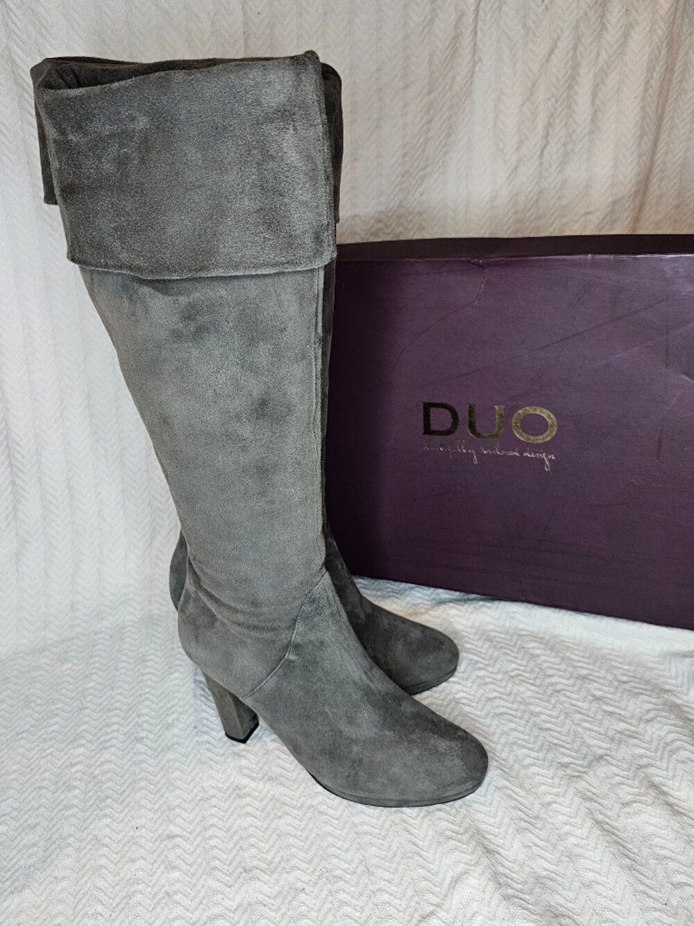 Duo British Design Dita 4.25” Block Heel Suede Knee High Wide Calf Boots EU39 L